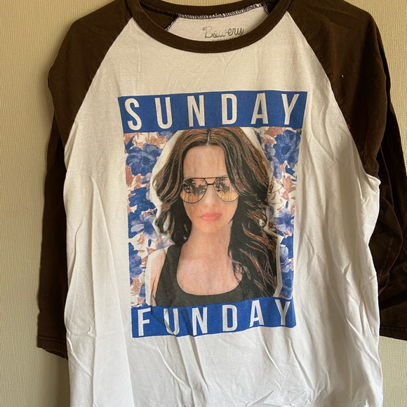 Tops - Baseball Tee - size L